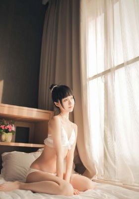 会唱歌的大姐姐也想谈恋爱_4K韩国电影在线观看